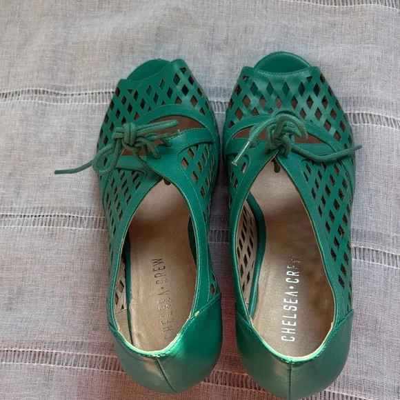 Chelsea Crew “Jo Jo” Teal Peep Toe Heels, Vintage Inspired. - Picture 6 of 12